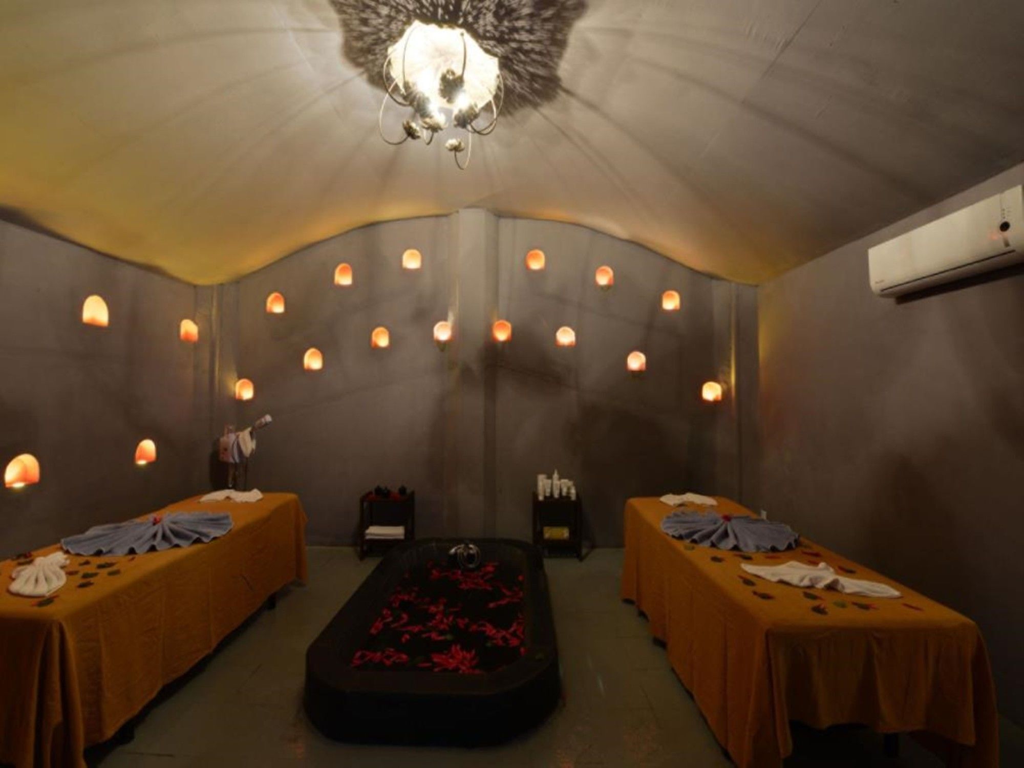 Inle Lake Ann Heritage Lodge מראה חיצוני תמונה