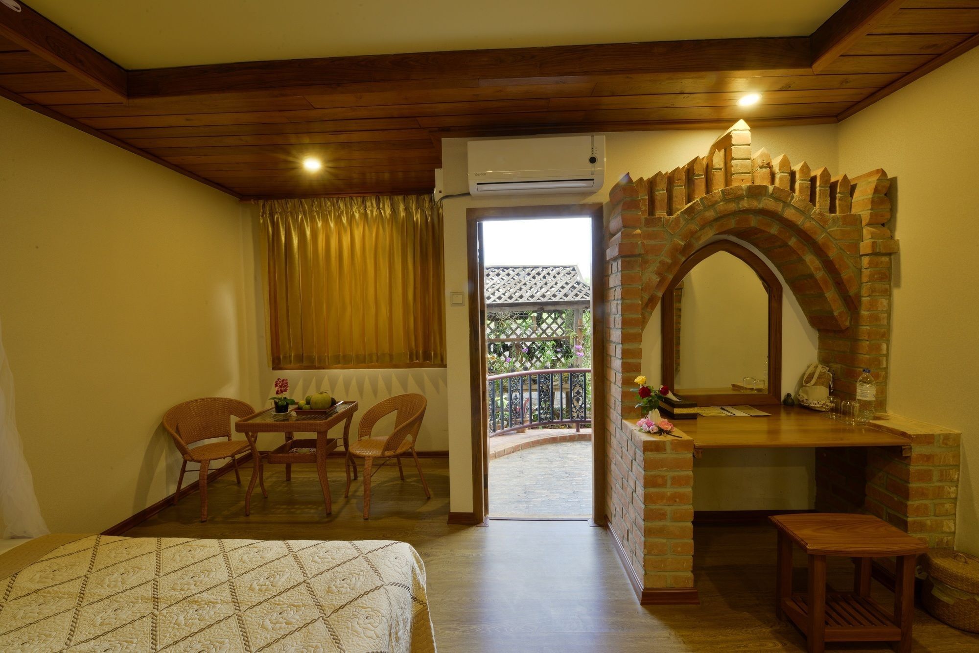 Inle Lake Ann Heritage Lodge מראה חיצוני תמונה