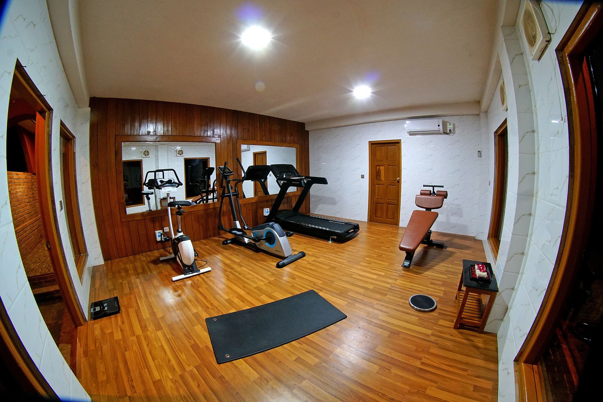 Inle Lake Ann Heritage Lodge מראה חיצוני תמונה